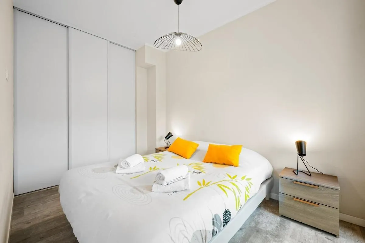 Le Carre D'Or - Tout Confort - Hyper Centre- Plage Menton 0*,