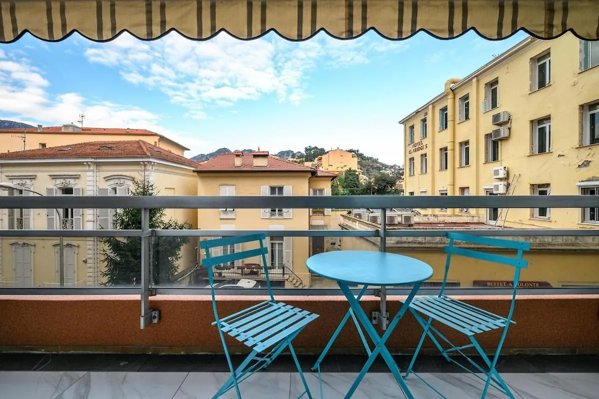 Le Carre D'Or - Tout Confort - Hyper Centre- Plage Menton 0*,  France