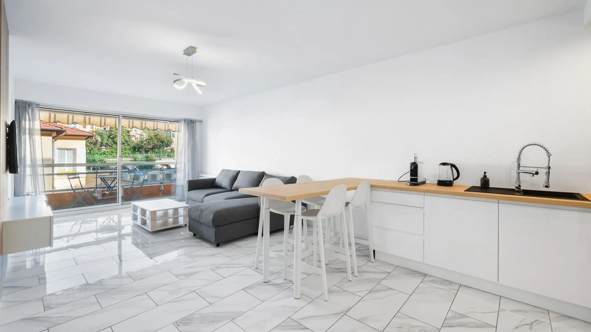 Le Carre D'Or - Tout Confort - Hyper Centre- Plage Menton